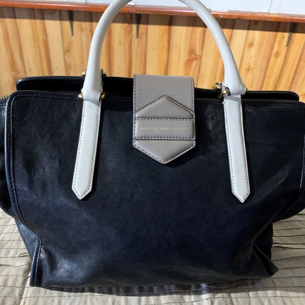 Marc Jacobs Vintage Leather Shoulder/Handle Bag
